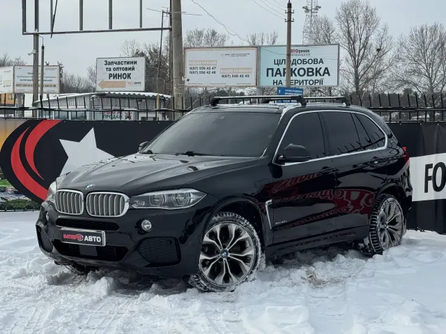 BMW X5 - фото 1