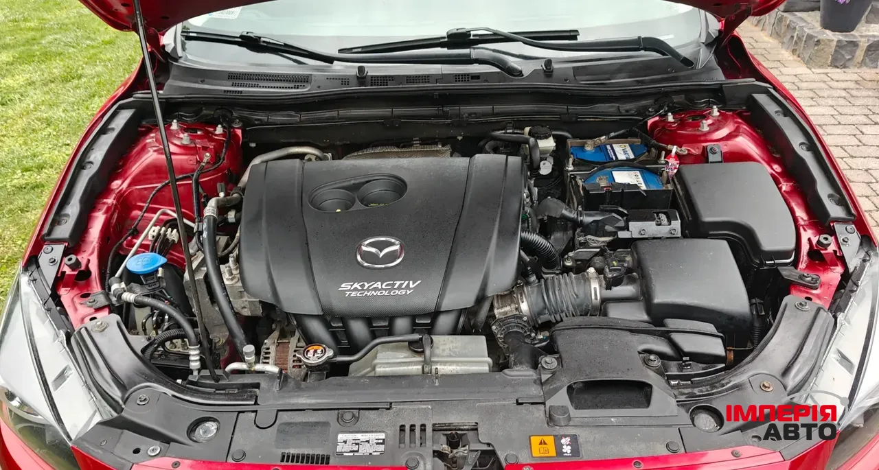 Mazda 3 - фото 15