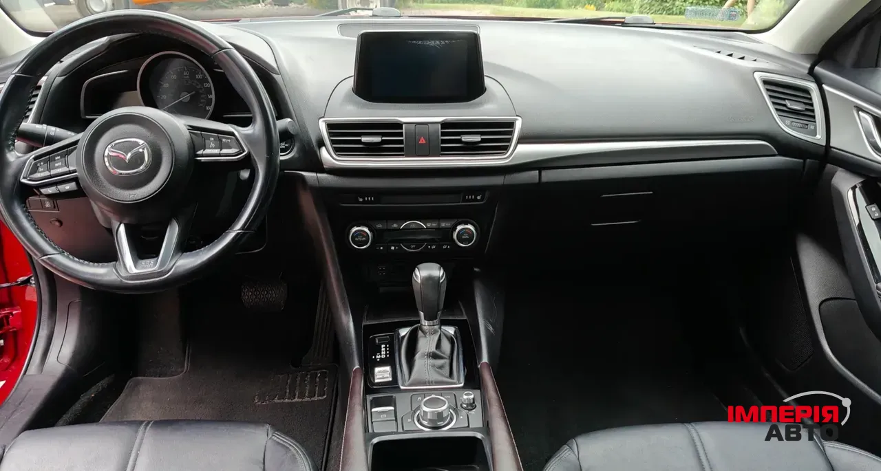 Mazda 3 - фото 10