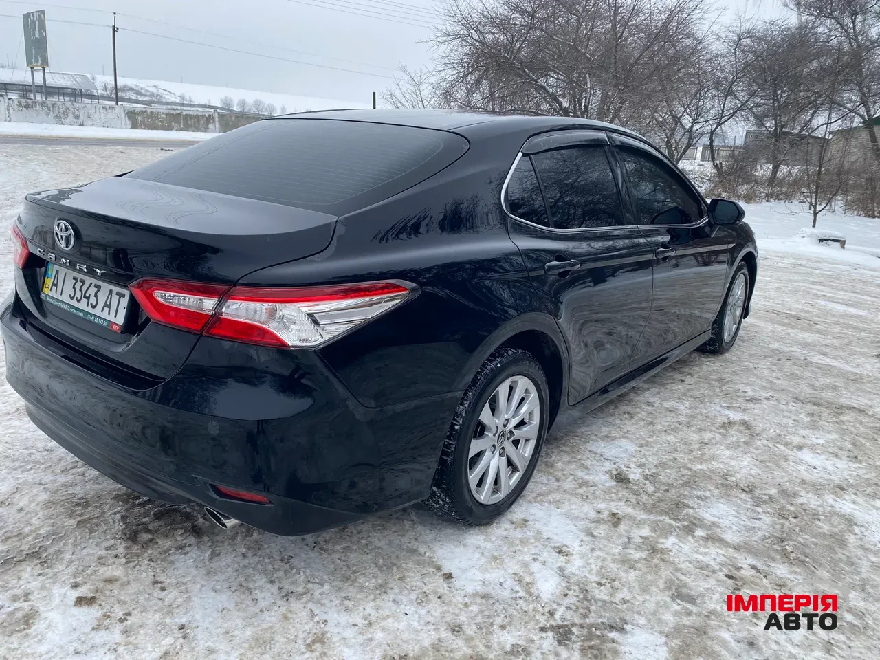 Toyota Camry - фото 2