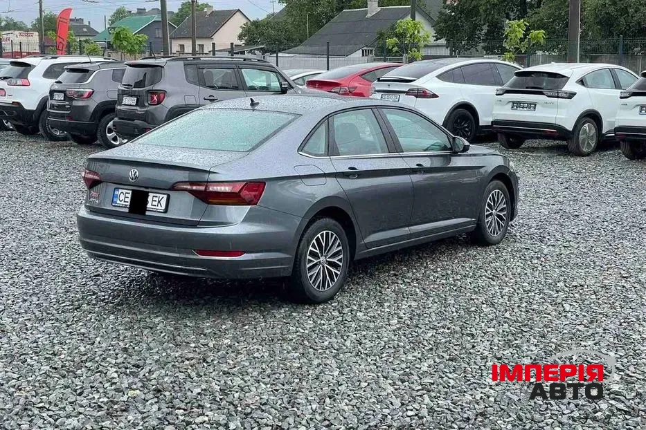 Volkswagen Jetta - фото 6