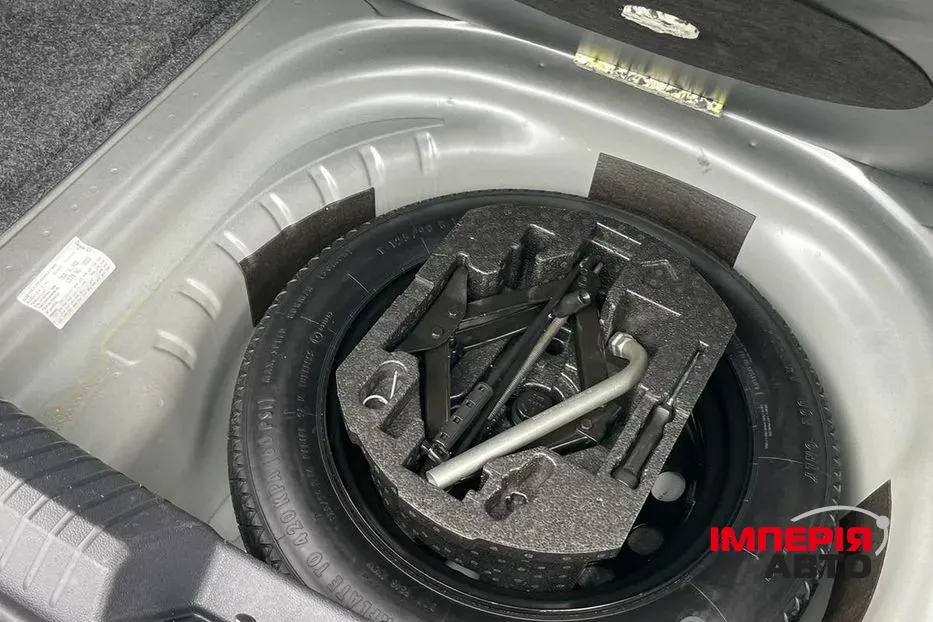 Volkswagen Jetta - фото 21