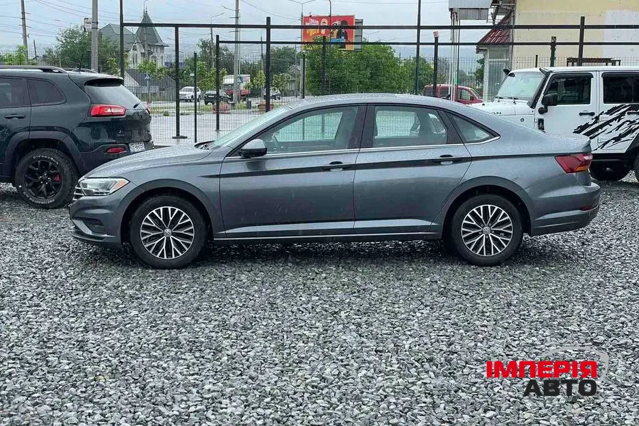 Volkswagen Jetta - фото 3