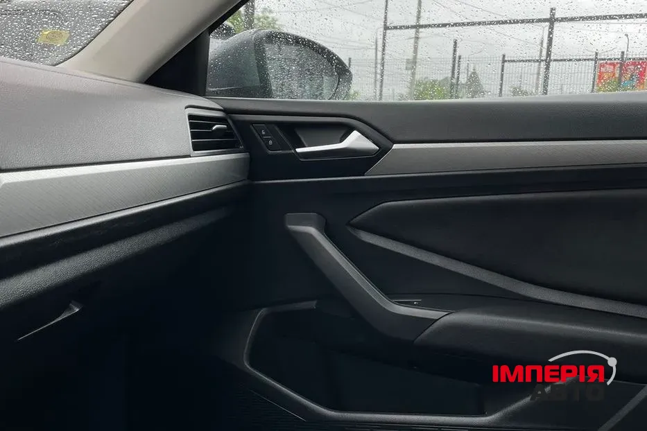 Volkswagen Jetta - фото 14