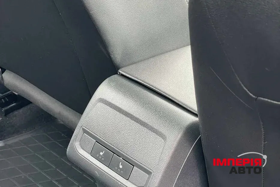 Volkswagen Jetta - фото 18