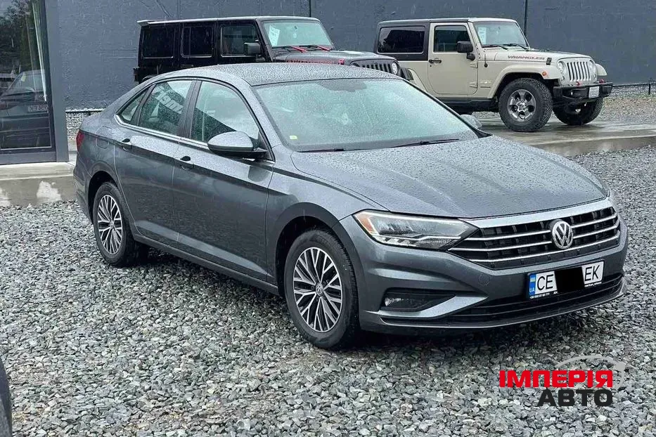 Volkswagen Jetta - фото 1