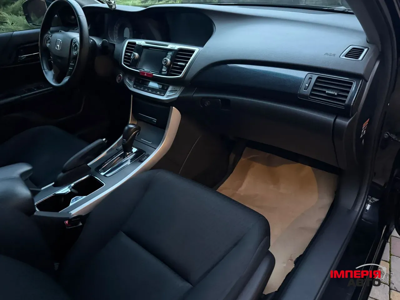 Honda Accord - фото 8