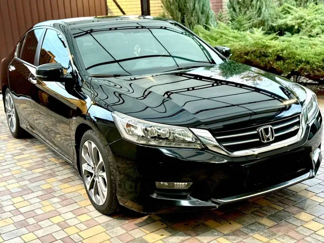 Honda Accord - фото 1