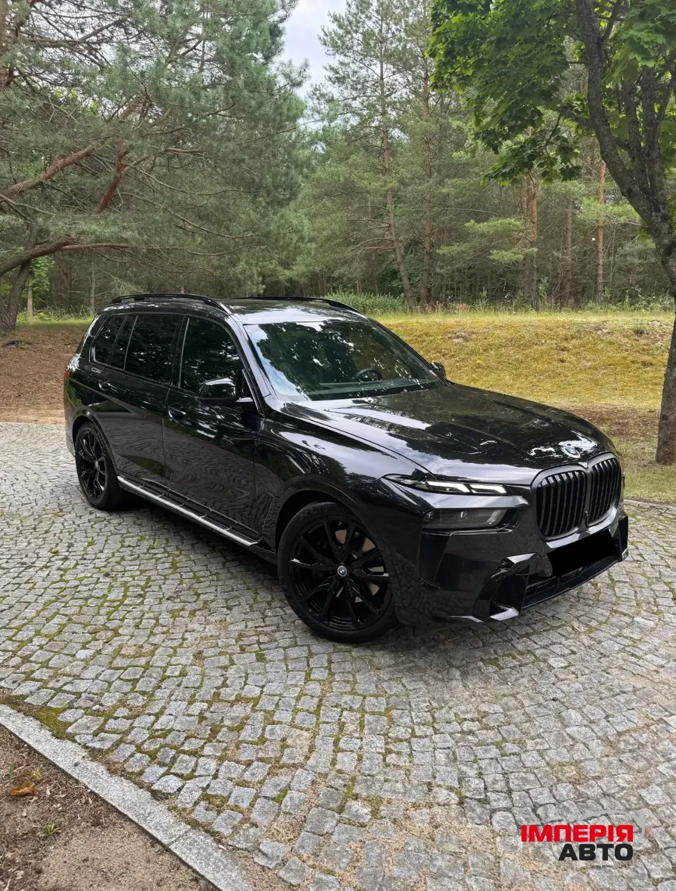 BMW X7 - фото 1