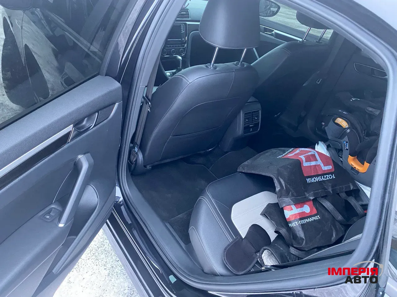 Volkswagen Passat (North America and China) - фото 10