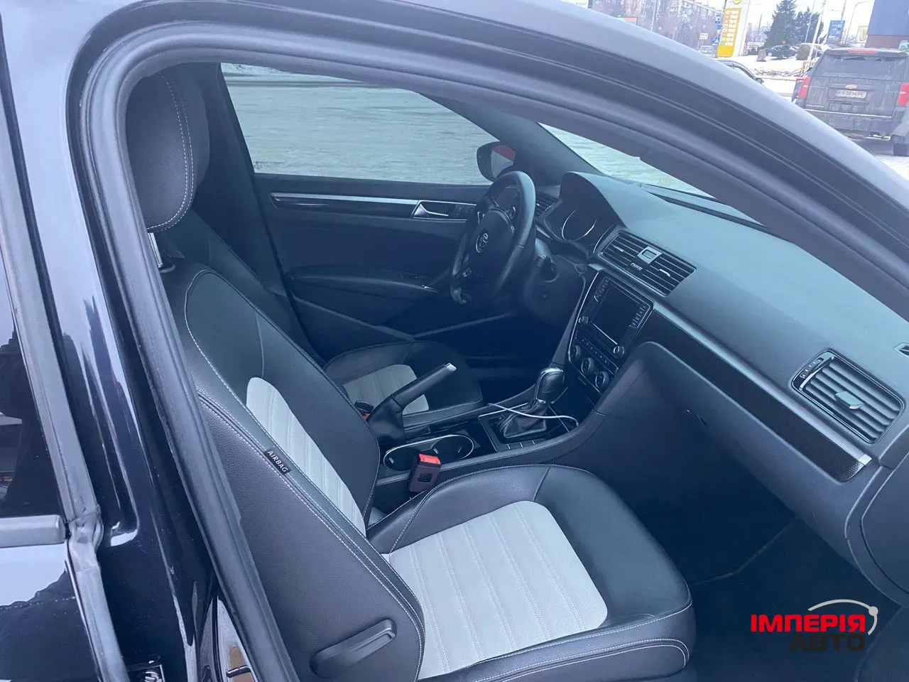 Volkswagen Passat (North America and China) - фото 16