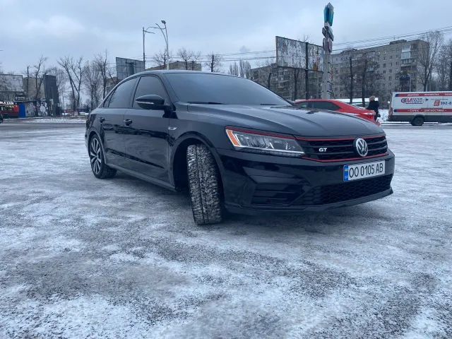 Volkswagen Passat (North America and China) - фото 1