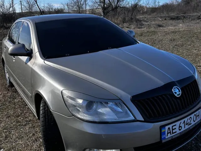 Skoda Octavia - фото 4