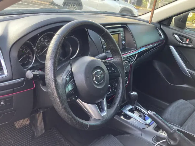 Mazda 6 - фото 5