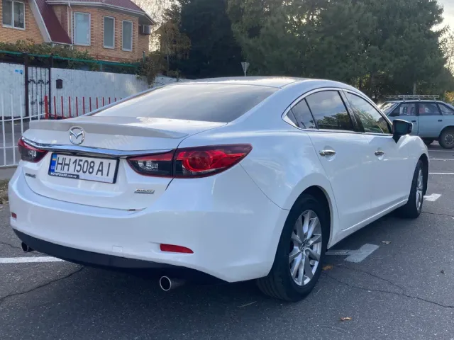 Mazda 6 - фото 2