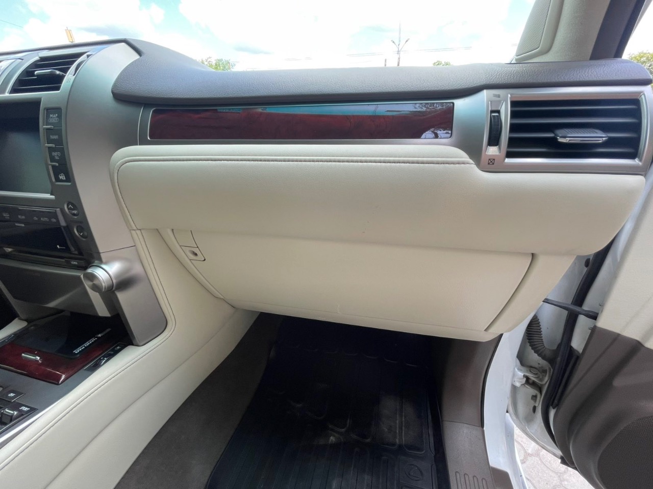 Lexus GX - фото 13