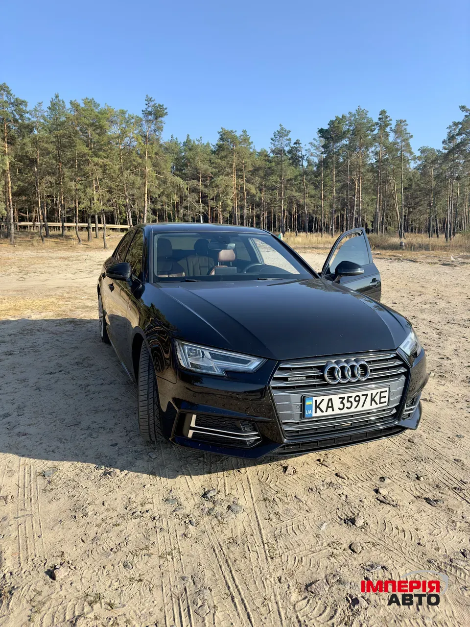 Audi A4 - фото 1