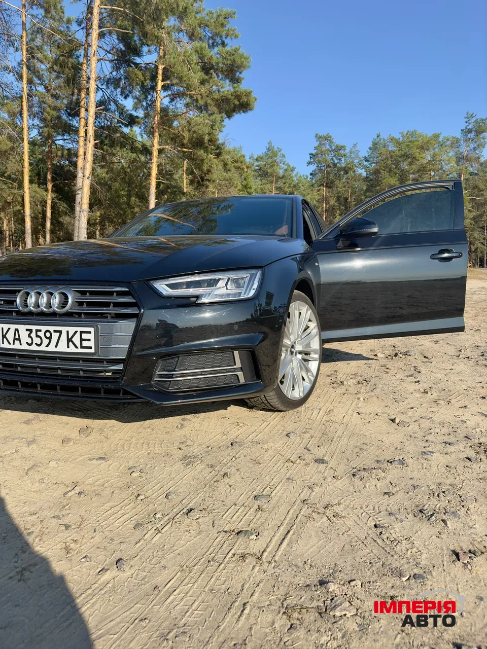 Audi A4 - фото 5