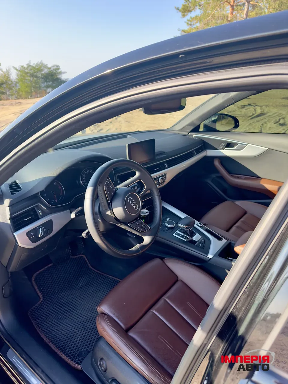 Audi A4 - фото 11