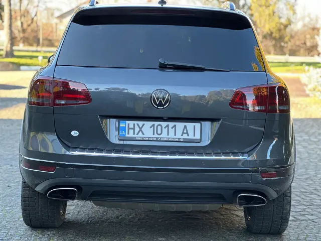 Volkswagen Touareg - фото 3