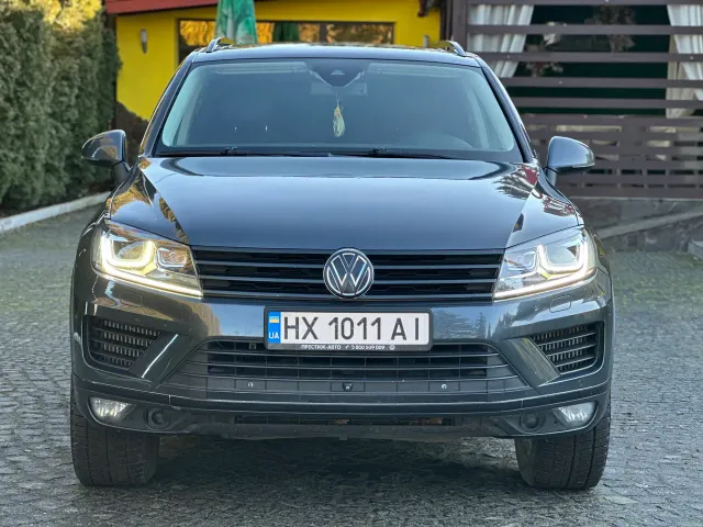 Volkswagen Touareg - фото 4