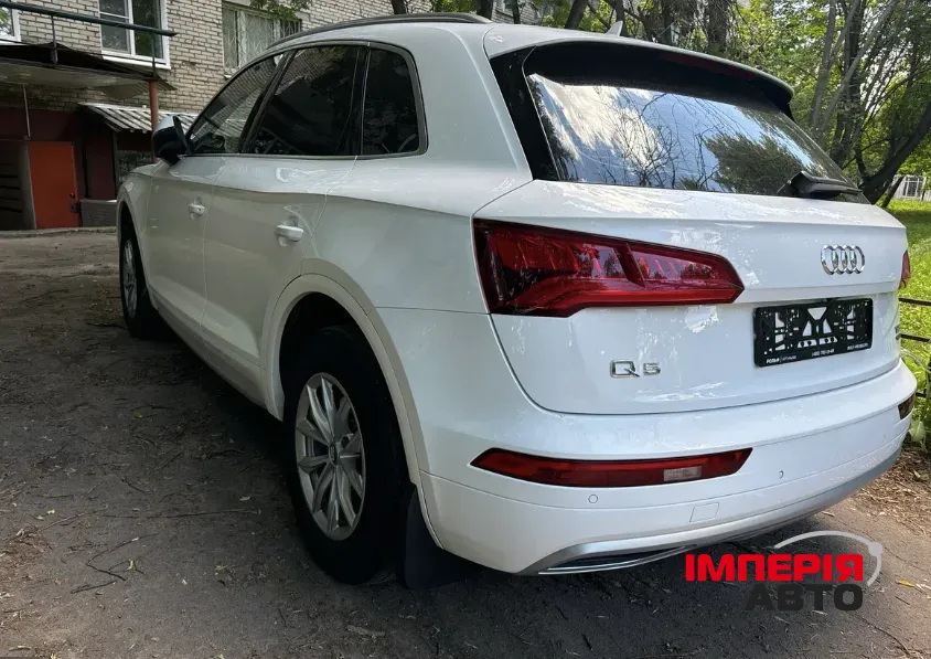 Audi Q5 - фото 5