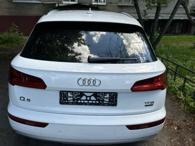 Audi Q5 - фото 4