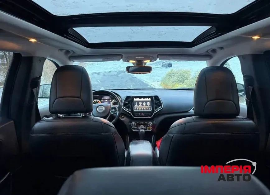 Jeep Cherokee - фото 9