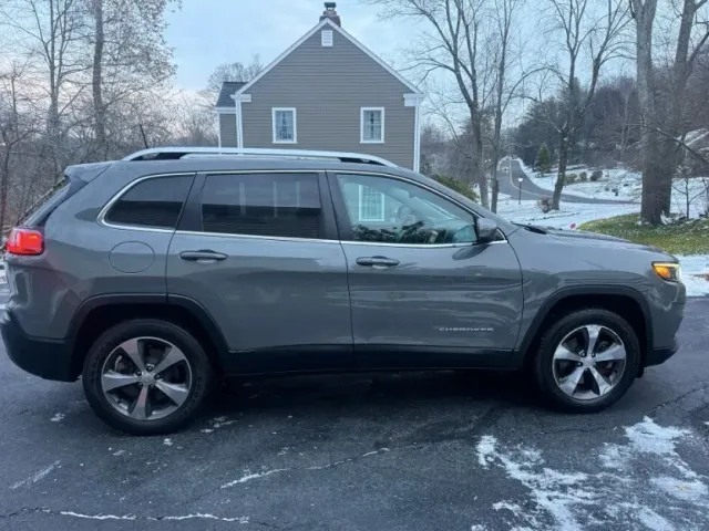 Jeep Cherokee - фото 5