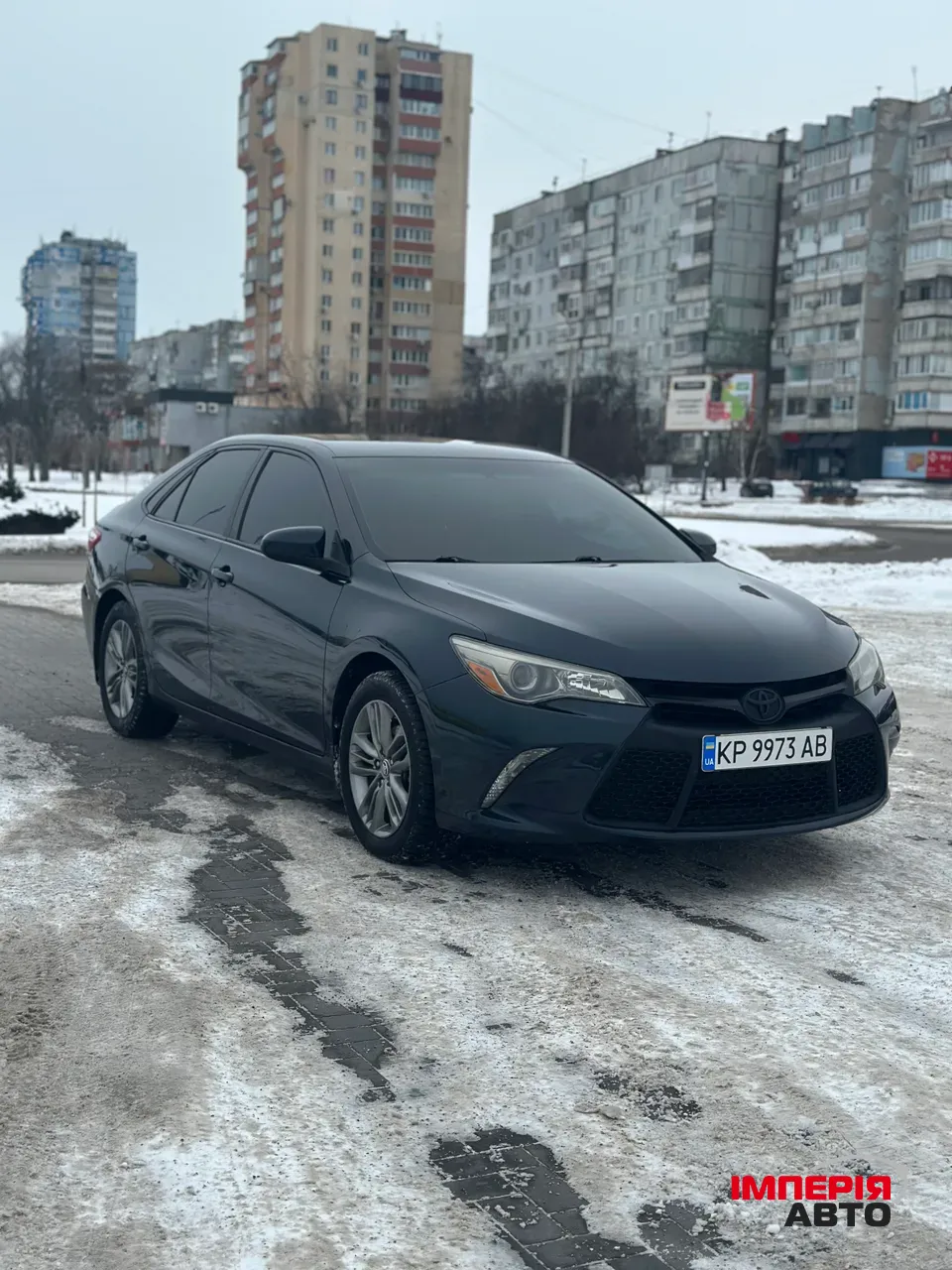 Toyota Camry - фото 3