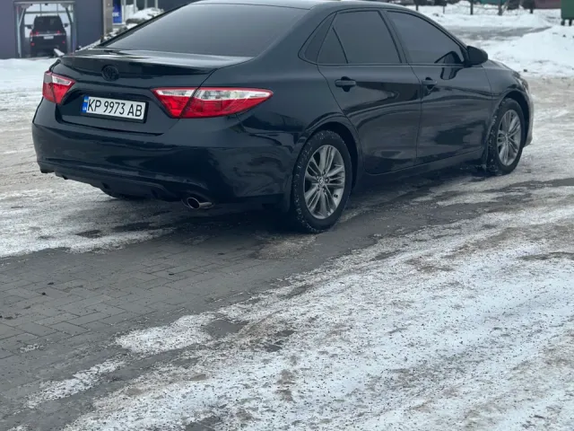Toyota Camry - фото 5