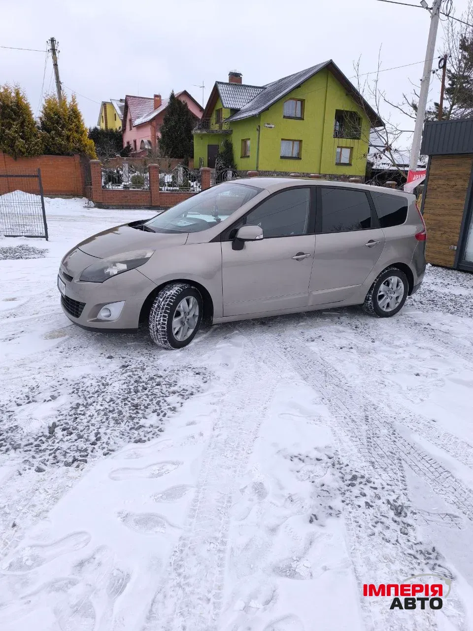 Renault Scenic - фото 11