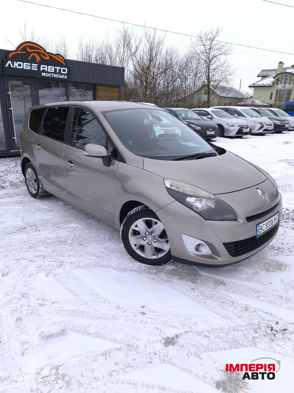 Renault Scenic - фото 4