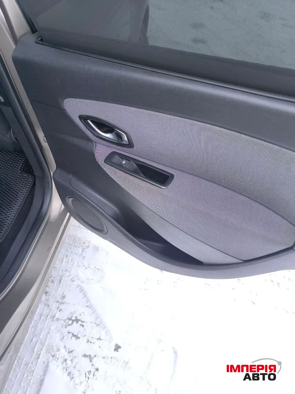 Renault Scenic - фото 30