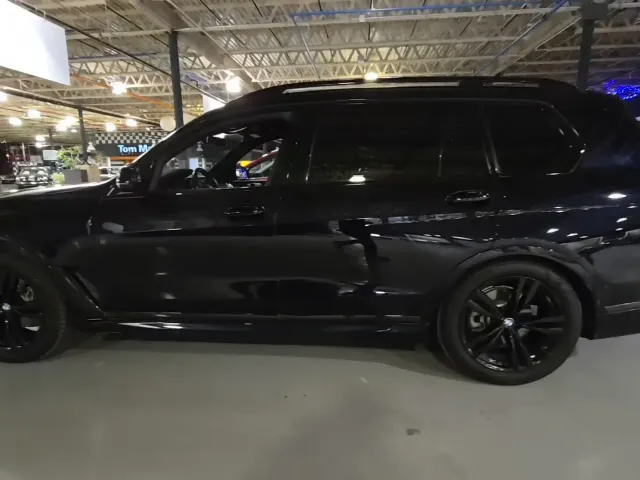 BMW X7 - фото 2