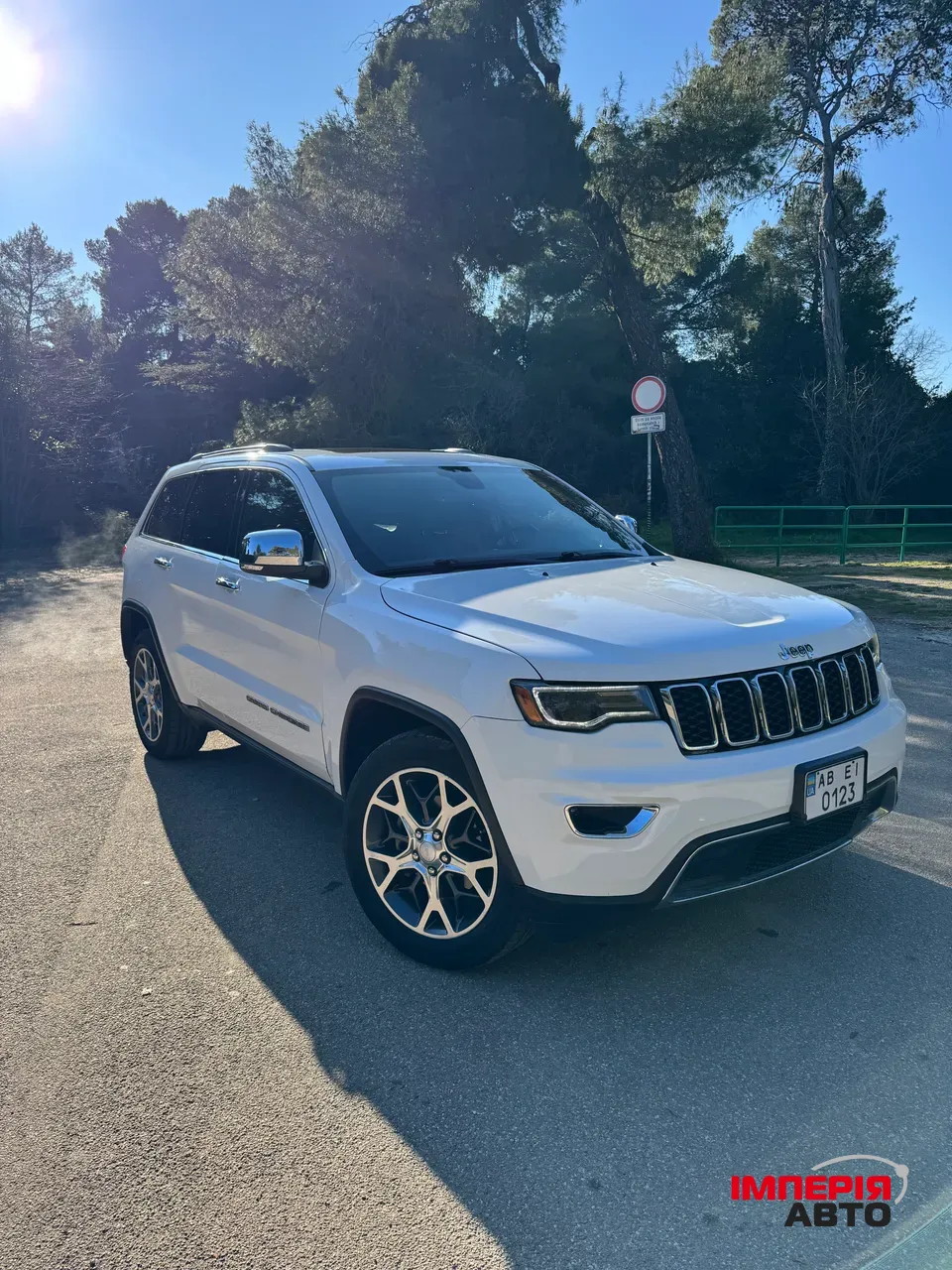 Jeep Grand Cherokee - фото 8