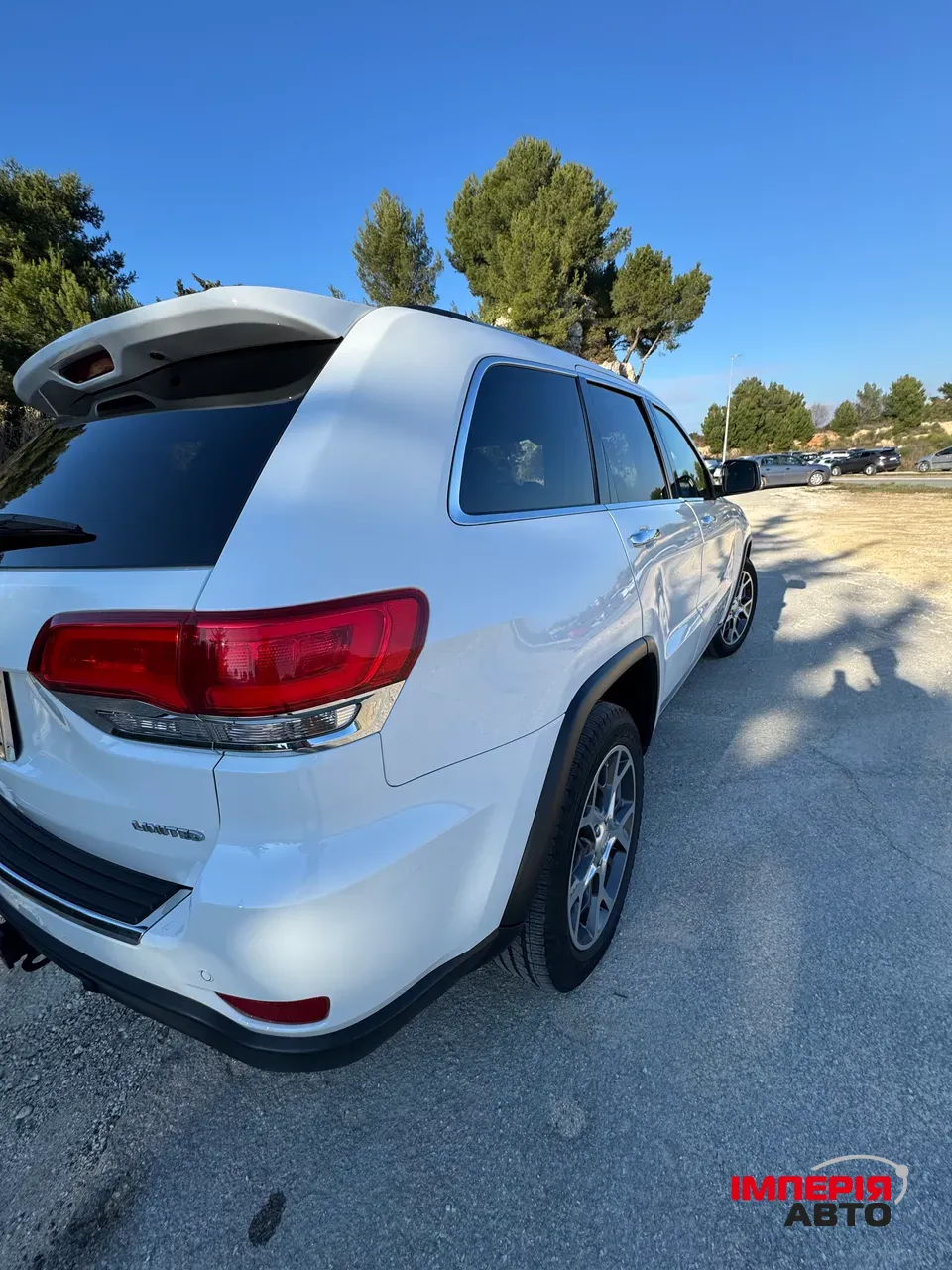 Jeep Grand Cherokee - фото 2