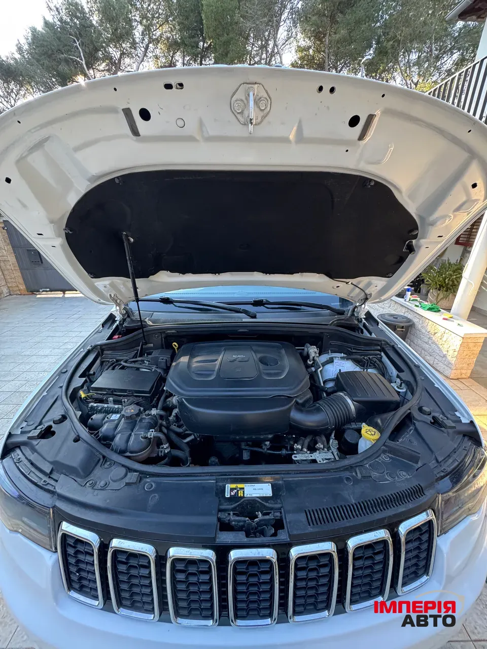 Jeep Grand Cherokee - фото 10