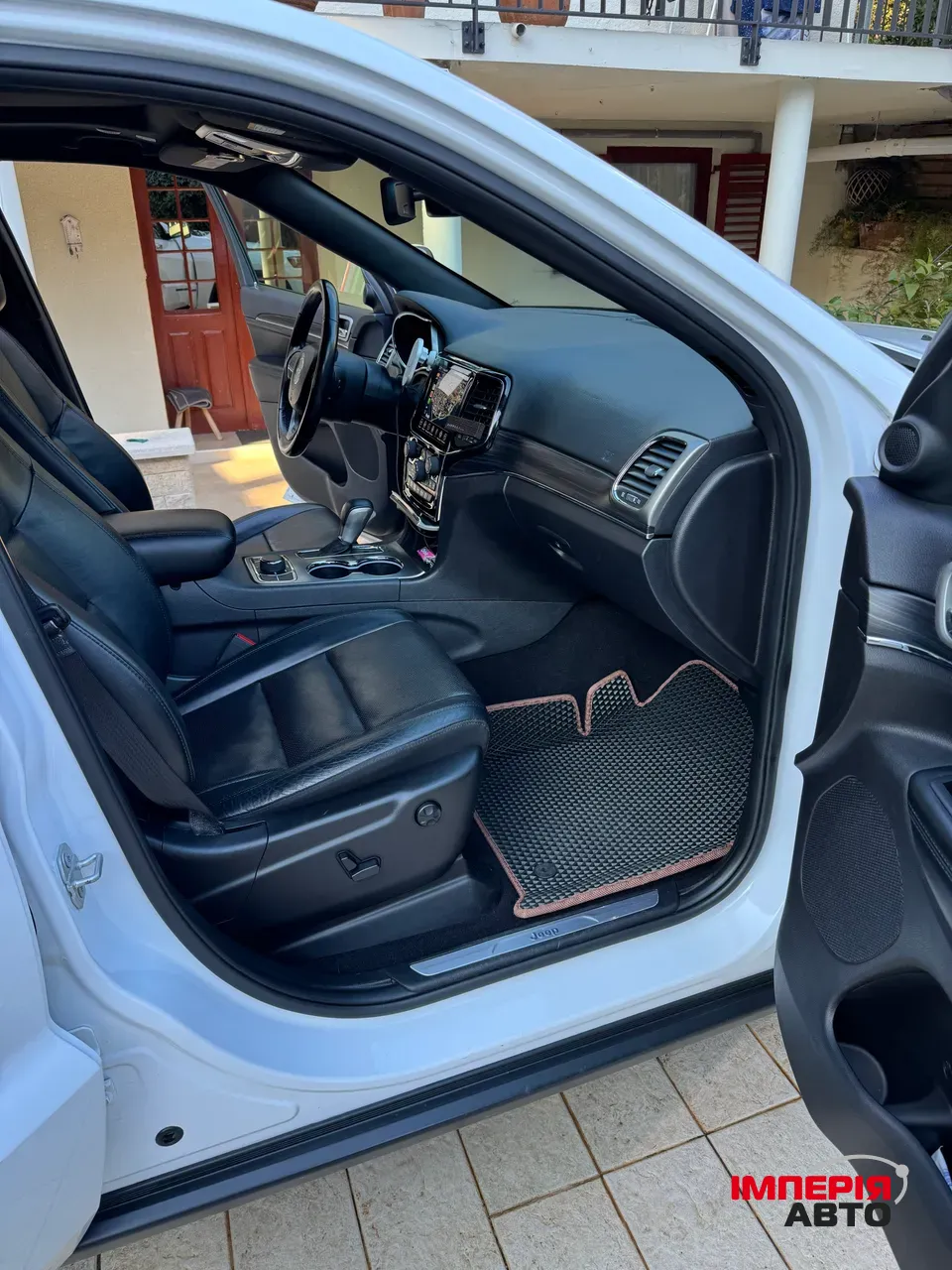 Jeep Grand Cherokee - фото 18