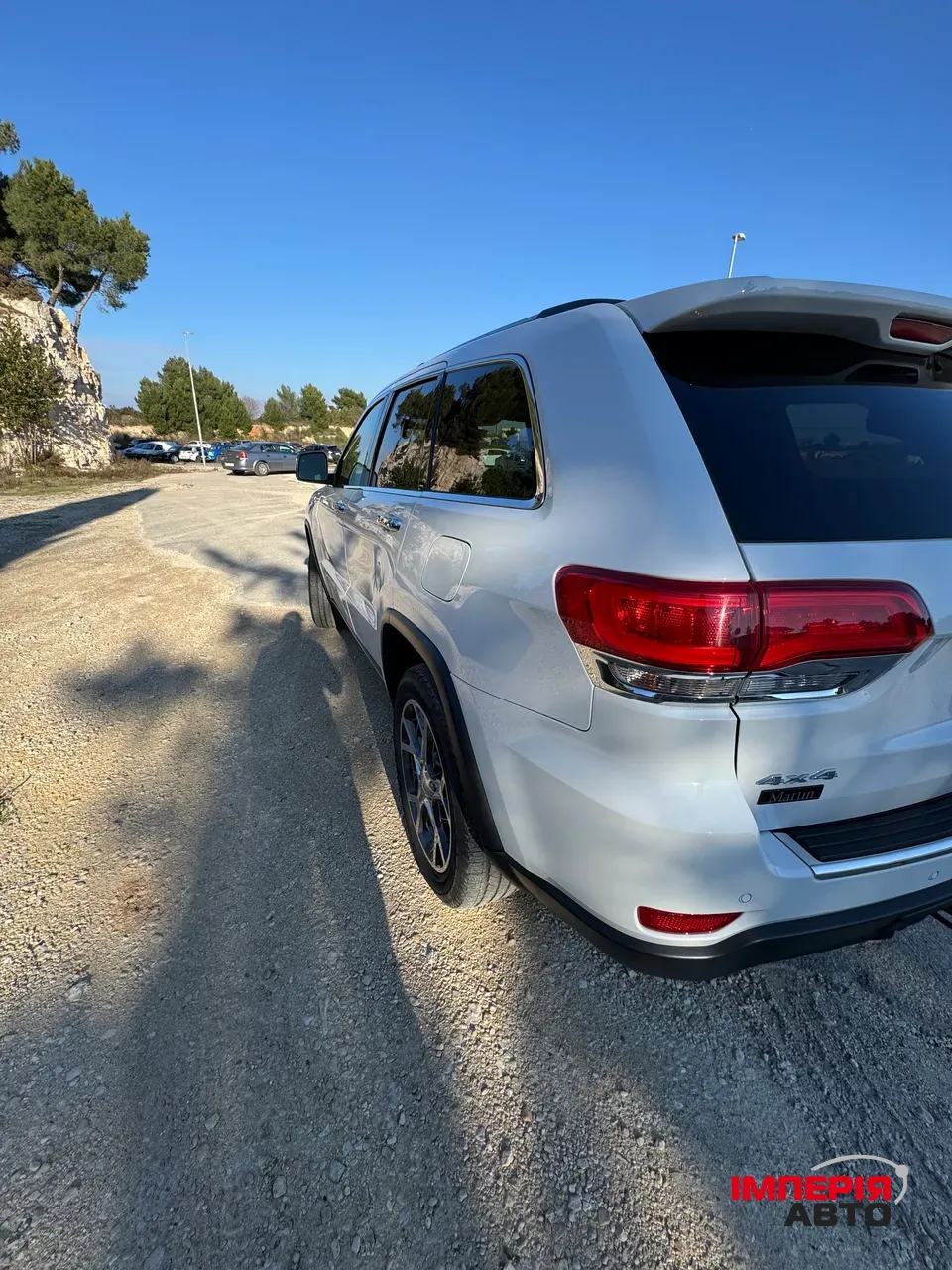 Jeep Grand Cherokee - фото 3