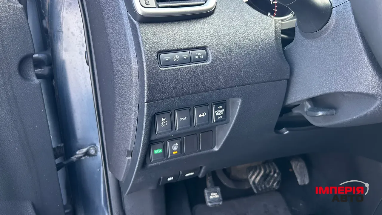 Nissan Rogue - фото 13