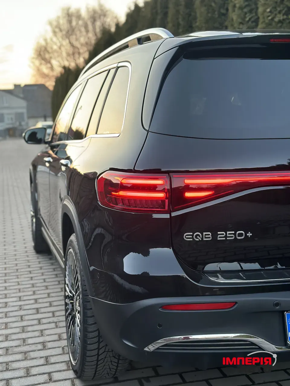 Mercedes-Benz EQB - фото 13