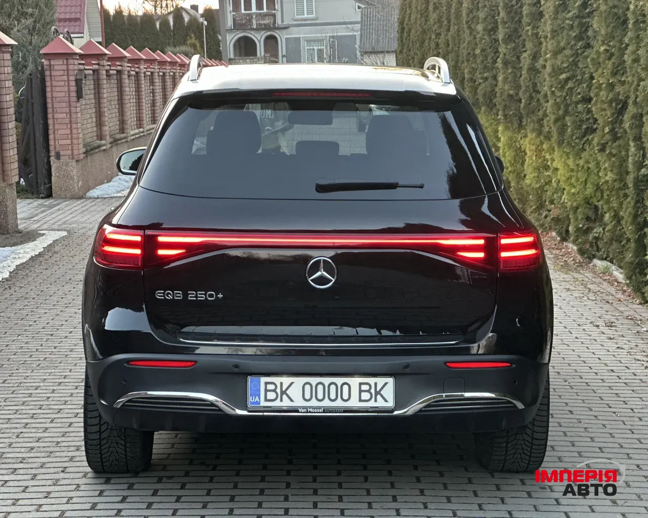 Mercedes-Benz EQB - фото 17