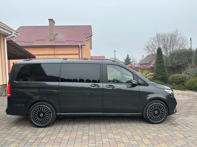 Mercedes-Benz V-Класс - фото 4