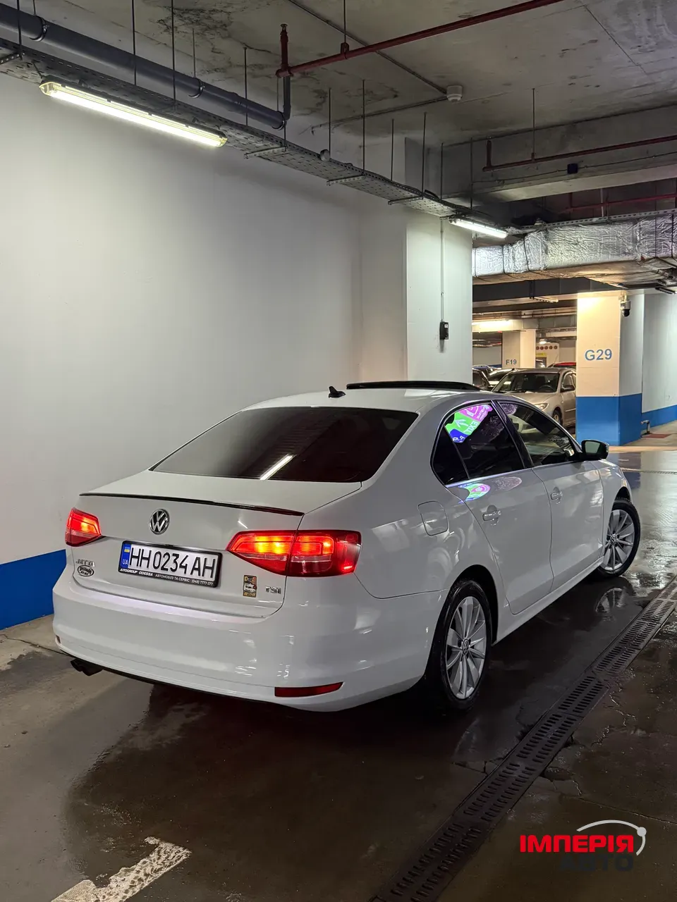 Volkswagen Jetta - фото 1