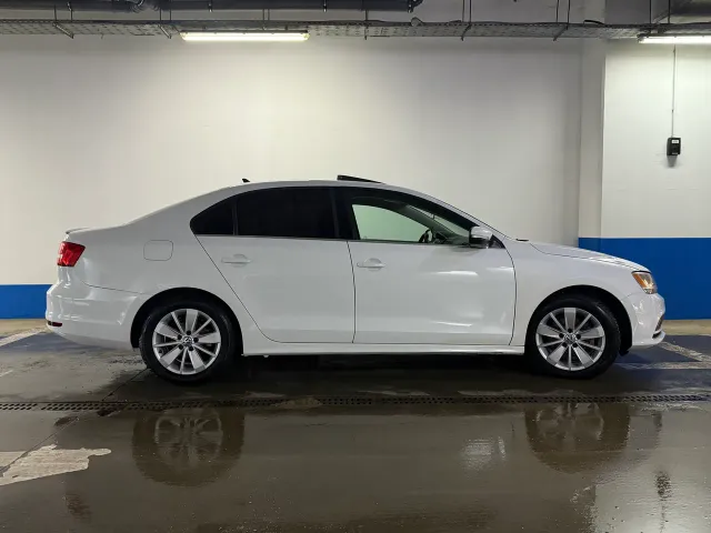 Volkswagen Jetta - фото 4