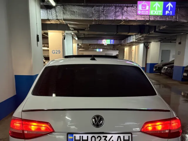 Volkswagen Jetta - фото 5