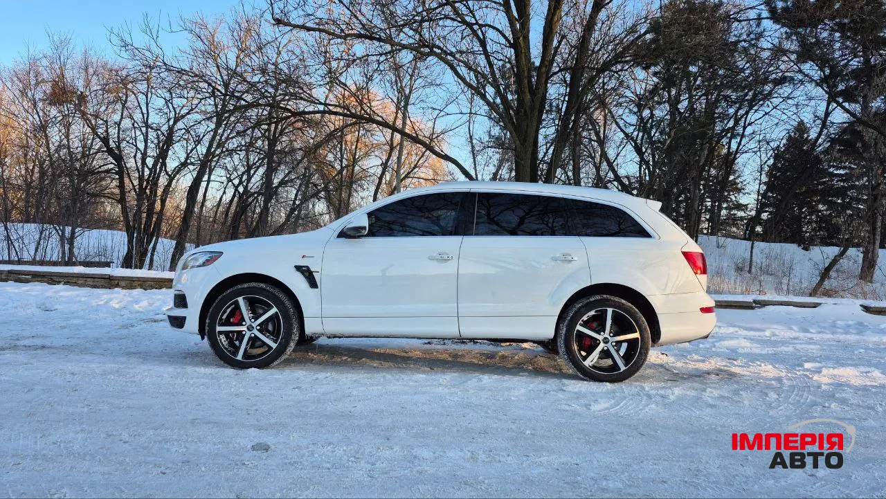 Audi Q7 - фото 25