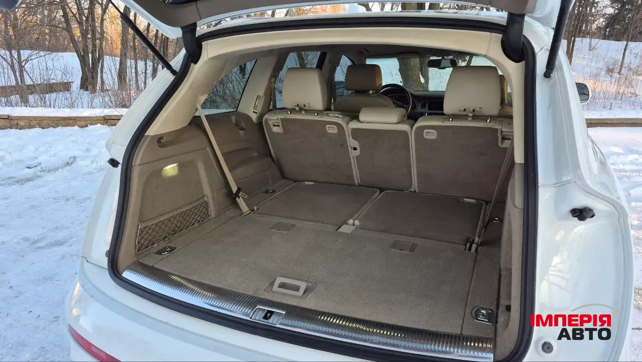 Audi Q7 - фото 10