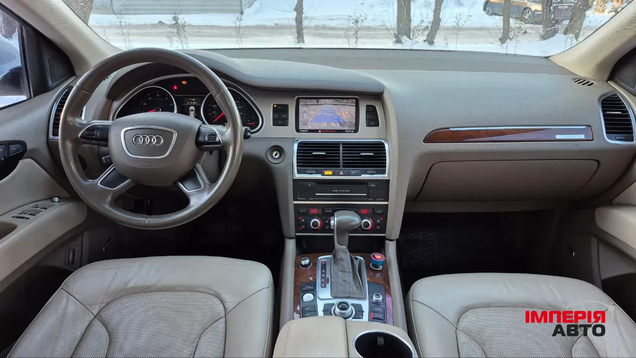 Audi Q7 - фото 24